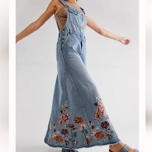 Free people Skirtall sx XL. LOOKING FOR